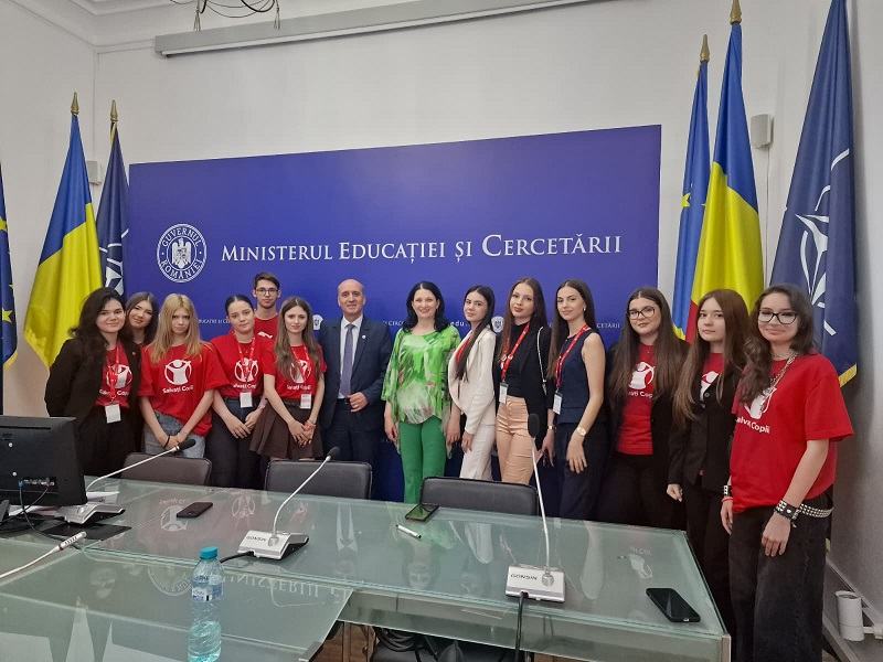 Copiii cer autoritatilor acces la servicii de sanatate mintala: adolescentii raporteaza o deteriorare a sanatatii mintale: anxietatea, dificultatile d